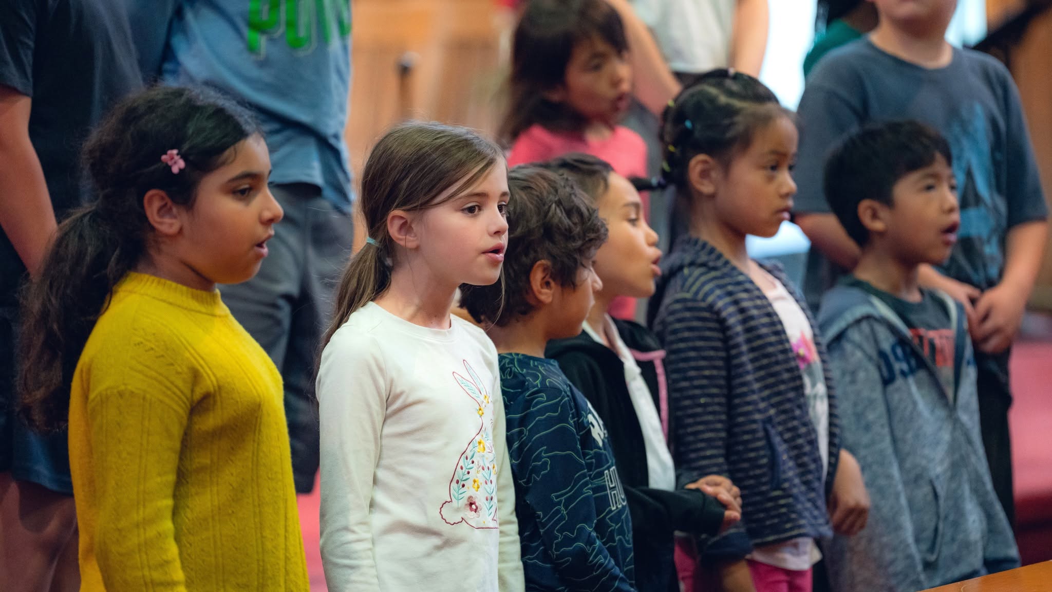 children singing